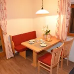 Haus Almfriede Apartamento
