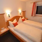 Haus Almfriede Apartamento *